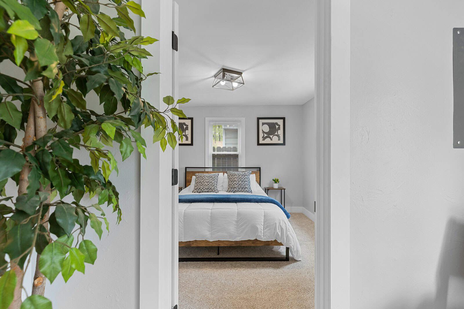 How to Get Superhost Status on Airbnb